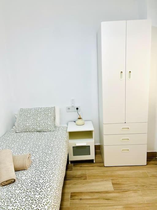 New Spacious And Cozy Apartment - Μάλαγα Εξωτερικό φωτογραφία