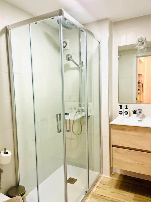 New Spacious And Cozy Apartment - Μάλαγα Εξωτερικό φωτογραφία