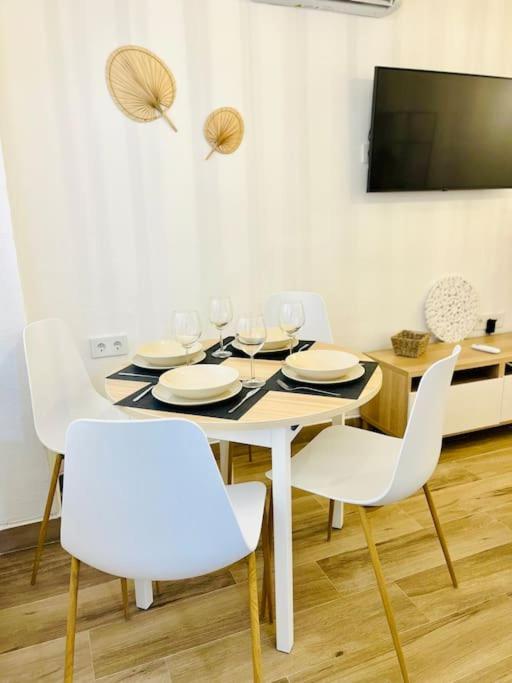 New Spacious And Cozy Apartment - Μάλαγα Εξωτερικό φωτογραφία